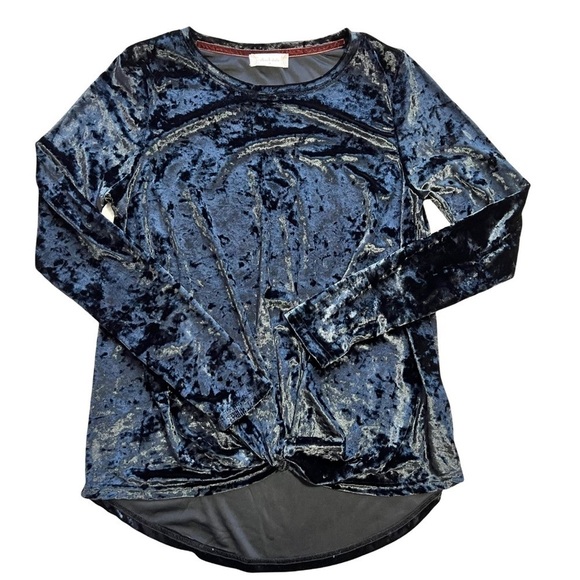 Altar’d State Crushed Velvet Soft Front Knot Long Sleeve Shirt Size Medium - Picture 8 of 14